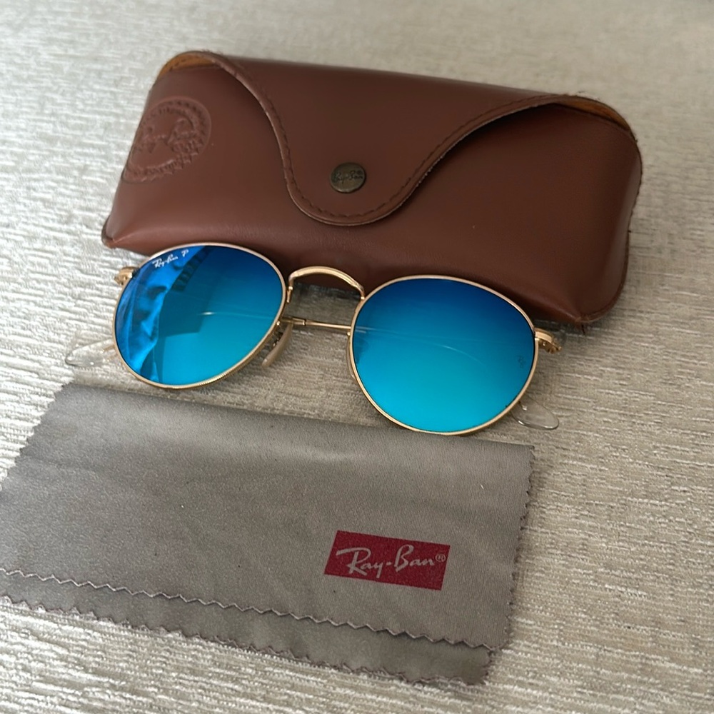 Authentic rayban polarized blue sunglasses with case.